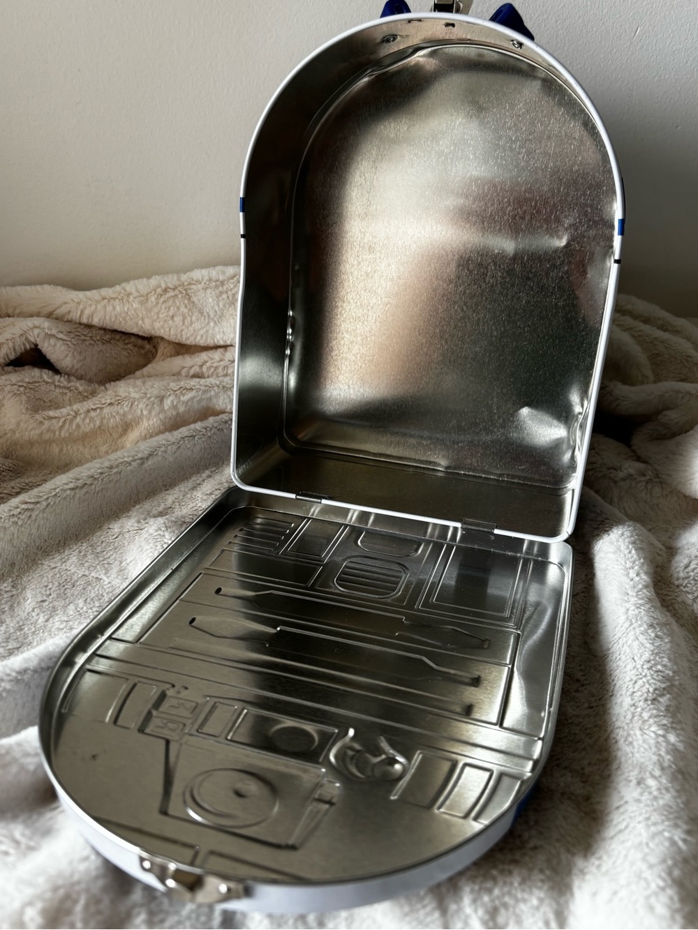 Star Wars R2-D2 Embossed Metal Tin / Lunchbox - Picture 4 of 5